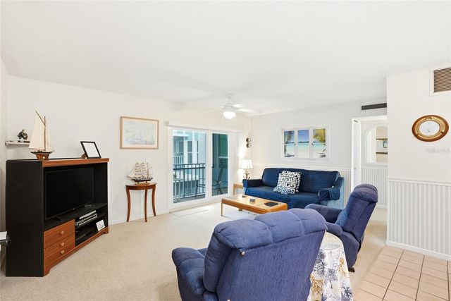 320 MEDALLION BOULEVARD H, Madeira Beach, FL 33708