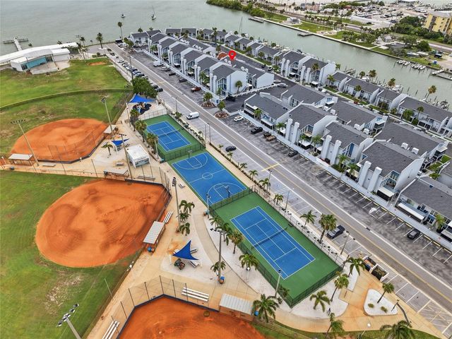 320 MEDALLION BOULEVARD H, Madeira Beach, FL 33708