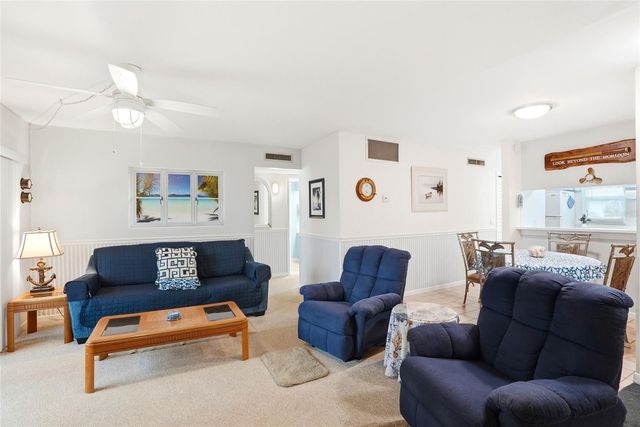 320 MEDALLION BOULEVARD H, Madeira Beach, FL 33708