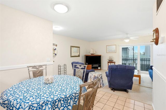 320 MEDALLION BOULEVARD H, Madeira Beach, FL 33708
