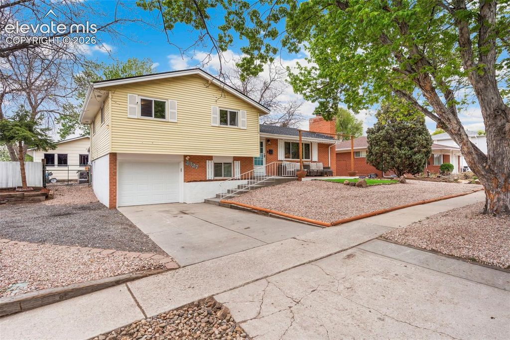 2327 Condor Street, Colorado Springs, CO 80909 — photo 2