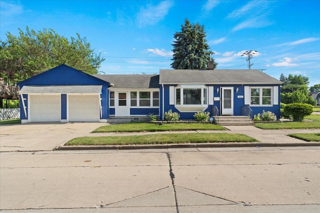 3021 Dwight STREET, Racine, WI 53403
