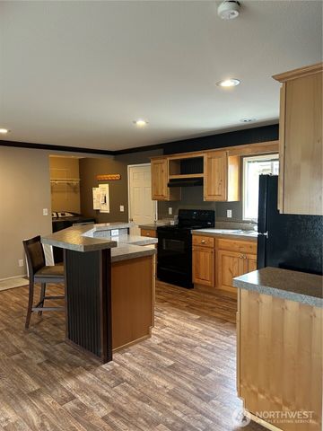 201 W Oakview Avenue #33, Centralia, WA 98531