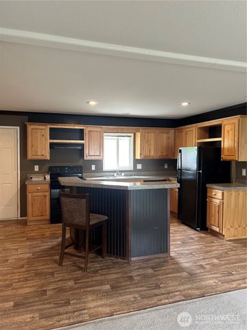 201 W Oakview Avenue #33, Centralia, WA 98531