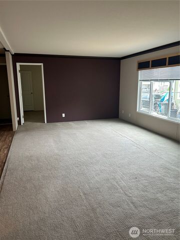 201 W Oakview Avenue #33, Centralia, WA 98531