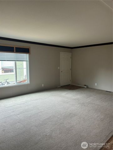 201 W Oakview Avenue #33, Centralia, WA 98531