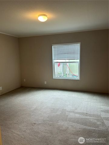 201 W Oakview Avenue #33, Centralia, WA 98531
