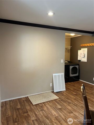 201 W Oakview Avenue #33, Centralia, WA 98531