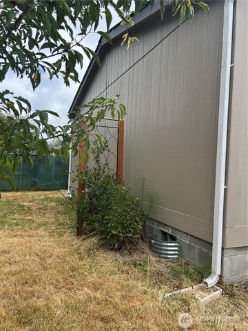 201 W Oakview Avenue #33, Centralia, WA 98531