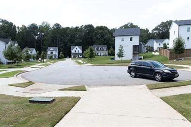 2715 Sarazen Court D, Decatur, GA 30032