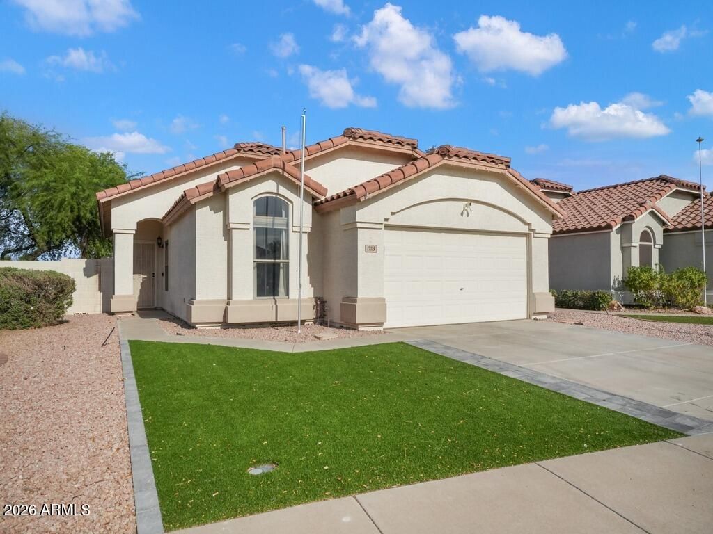 17119 N ELKO Drive, Surprise, AZ 85374 — exterior