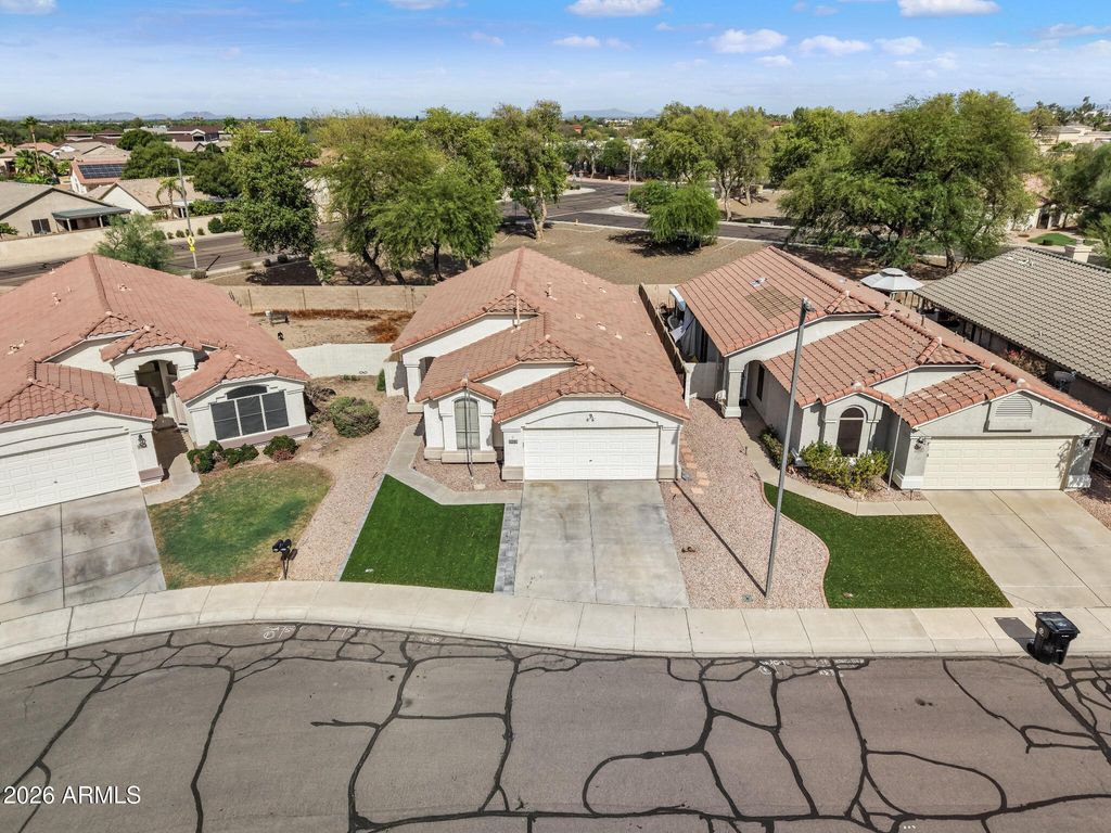 17119 N ELKO Drive, Surprise, AZ 85374 — photo 4