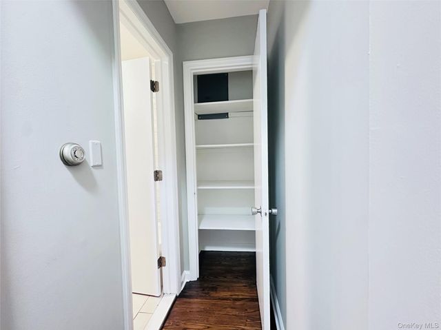 86 Old Tappan Road, Tappan, NY 10983