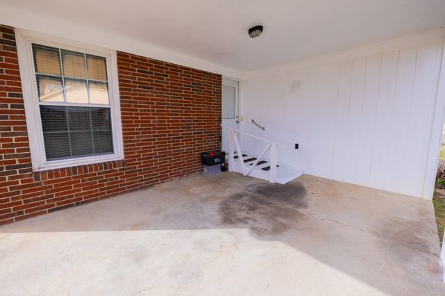 291 Oakdale Ln, Sparta, TN 38583