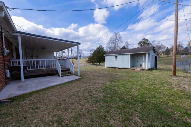 291 Oakdale Ln, Sparta, TN 38583