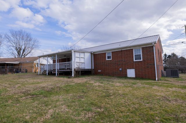 291 Oakdale Ln, Sparta, TN 38583