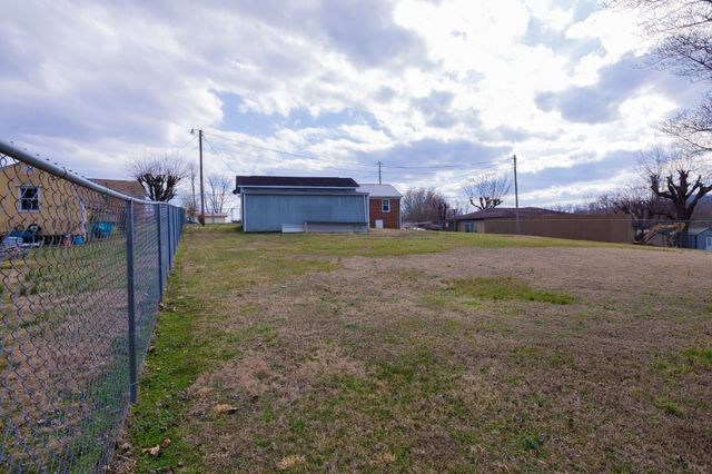 291 Oakdale Ln, Sparta, TN 38583