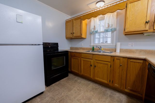 291 Oakdale Ln, Sparta, TN 38583