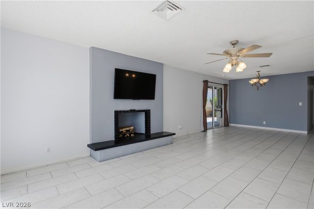 3009 Plaza De Rosa, Las Vegas, NV 89102