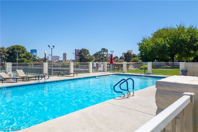 3009 Plaza De Rosa, Las Vegas, NV 89102