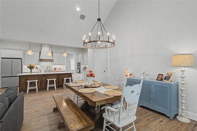 3555 Chantilly Path, Bryan, TX 77808