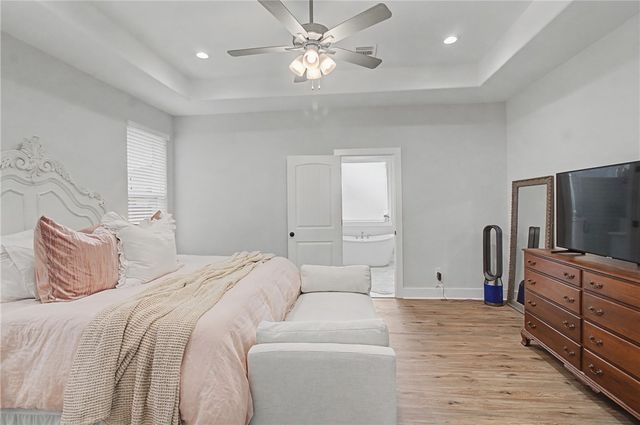 3555 Chantilly Path, Bryan, TX 77808