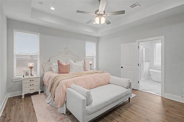 3555 Chantilly Path, Bryan, TX 77808