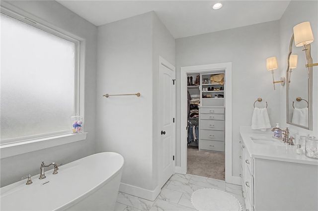 3555 Chantilly Path, Bryan, TX 77808