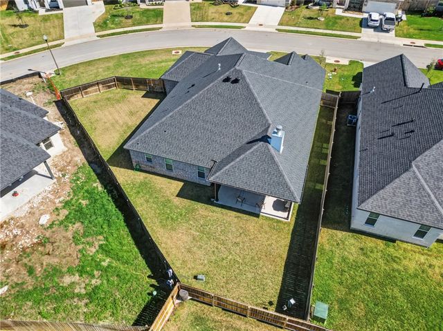 3555 Chantilly Path, Bryan, TX 77808