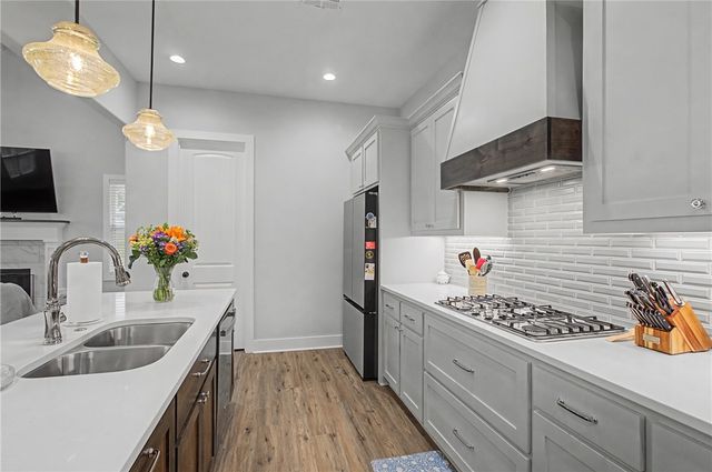 3555 Chantilly Path, Bryan, TX 77808