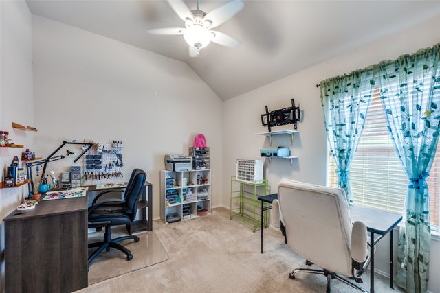 8233 Edgepoint Trail, Fort Worth, TX 76053