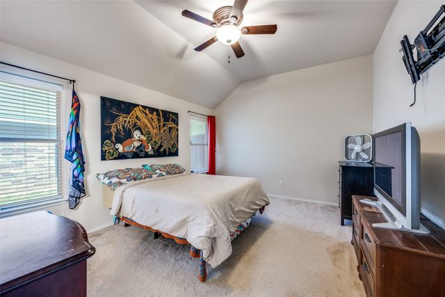 8233 Edgepoint Trail, Fort Worth, TX 76053