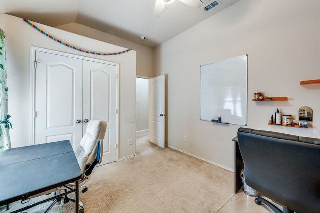 8233 Edgepoint Trail, Fort Worth, TX 76053