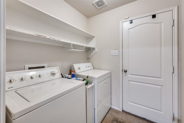 8233 Edgepoint Trail, Fort Worth, TX 76053