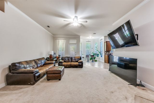 8233 Edgepoint Trail, Fort Worth, TX 76053