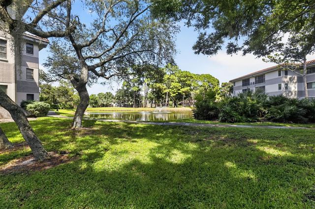 2650 COUNTRYSIDE BOULEVARD B104, Clearwater, FL 33761