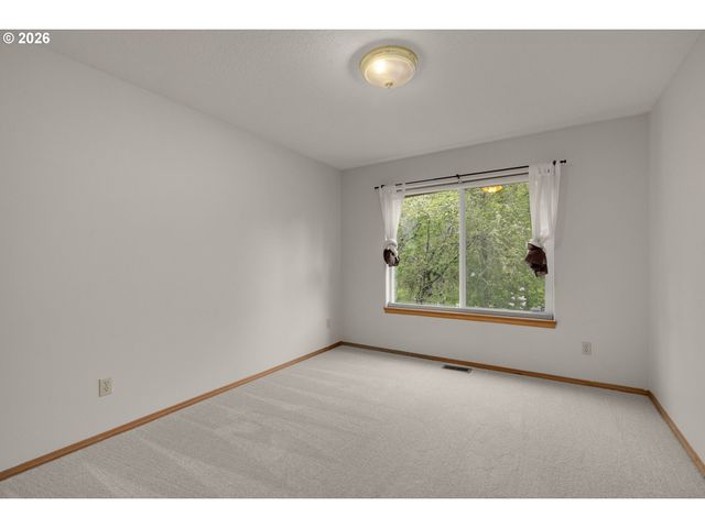 8715 Sw IRONSTONE Pl, Beaverton, OR 97007