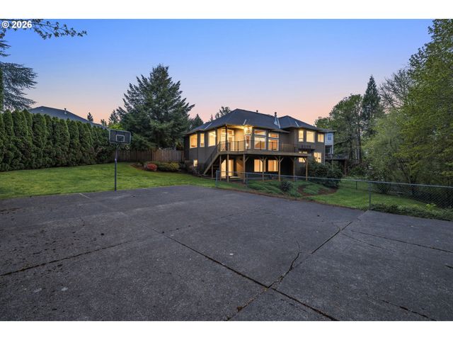 8715 Sw IRONSTONE Pl, Beaverton, OR 97007