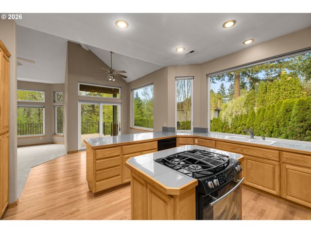 8715 Sw IRONSTONE Pl, Beaverton, OR 97007