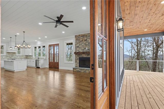 441 Summer Ln, Clayton, GA 30525