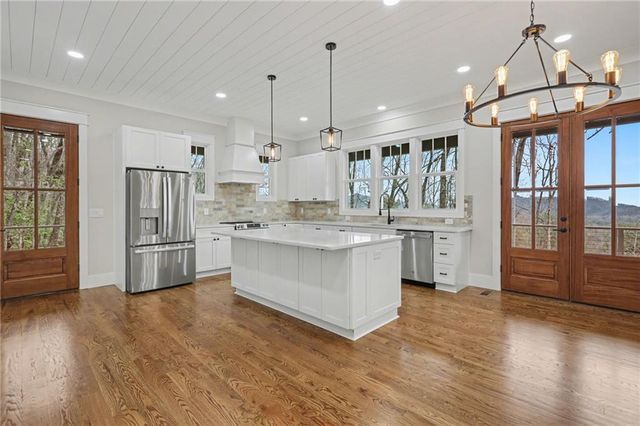 441 Summer Ln, Clayton, GA 30525