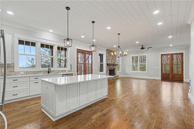 441 Summer Ln, Clayton, GA 30525