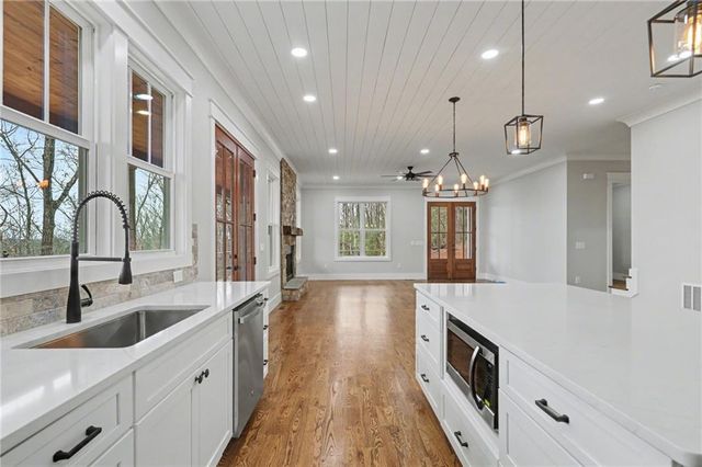 441 Summer Ln, Clayton, GA 30525