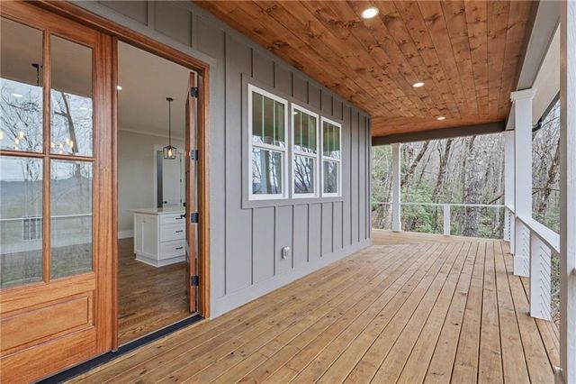 441 Summer Ln, Clayton, GA 30525