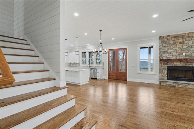 441 Summer Ln, Clayton, GA 30525