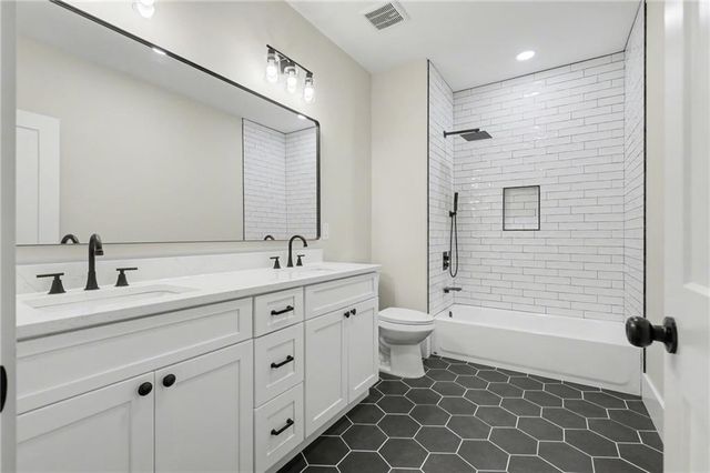 441 Summer Ln, Clayton, GA 30525