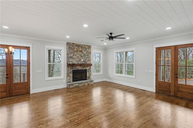 441 Summer Ln, Clayton, GA 30525