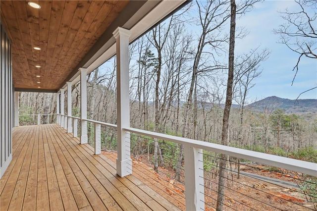 441 Summer Ln, Clayton, GA 30525