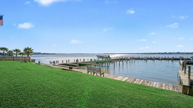 4011 Nasa Rd 1 505, El Lago, TX 77586