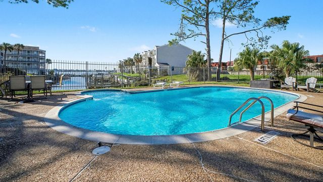 4011 Nasa Rd 1 505, El Lago, TX 77586